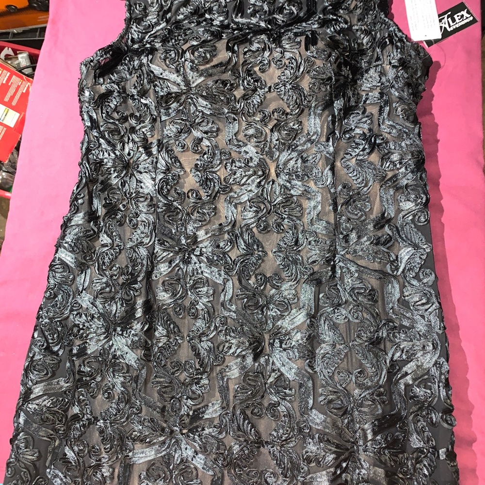New Alex evening long black rosette dress